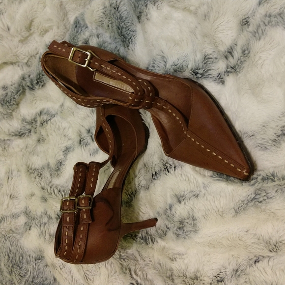 Michael Kors heels 7 M water damage pointed toe 2 inch heel